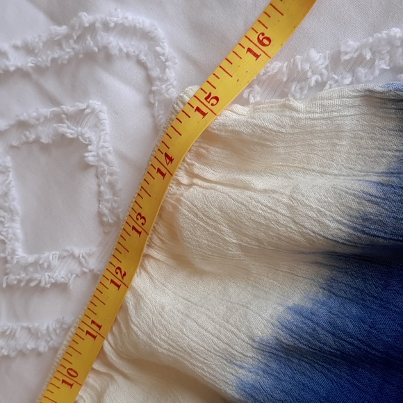 Aerie shorts. Blue and white . Medium. Cotton. Lightweight. Elastic wais… - Picture 4 of 8